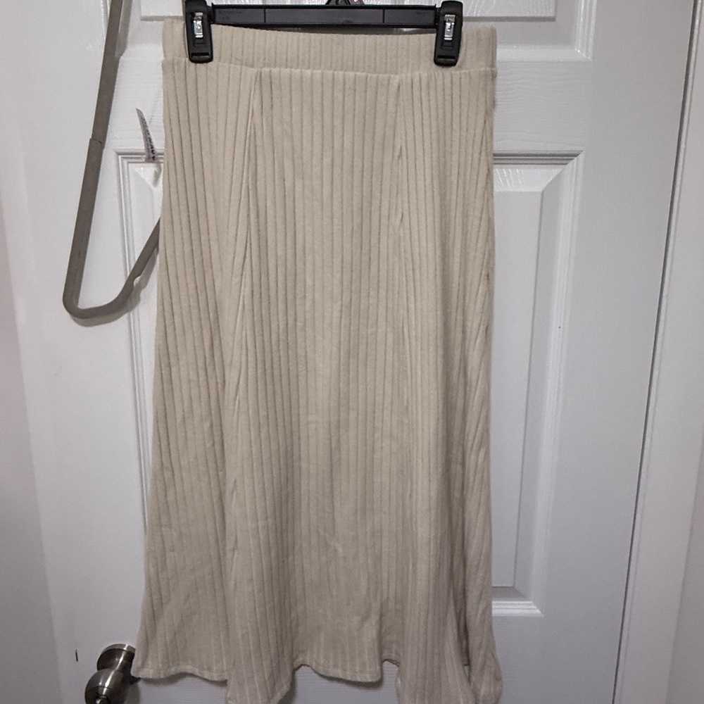 Old Navy Cream Ribbed Midi Skirt
